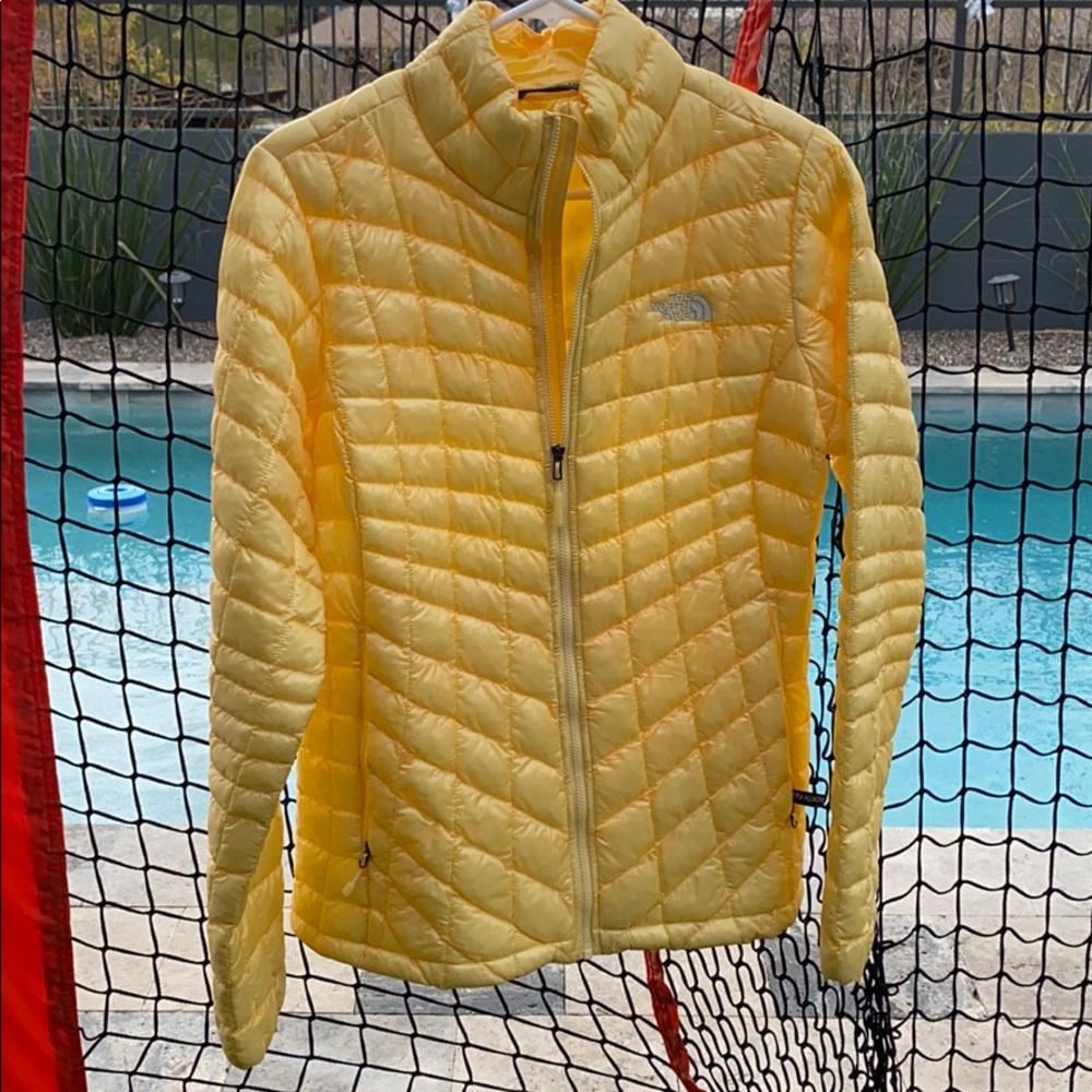 TNF thermoball jacket
